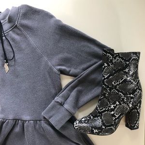 Dark grey weathered peplum sweatshirt